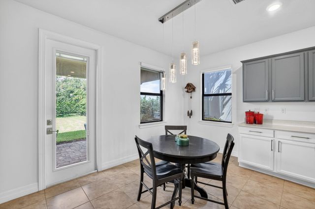 4651 E Pinehurst Trl Trail E, Oakland Park, FL 33309