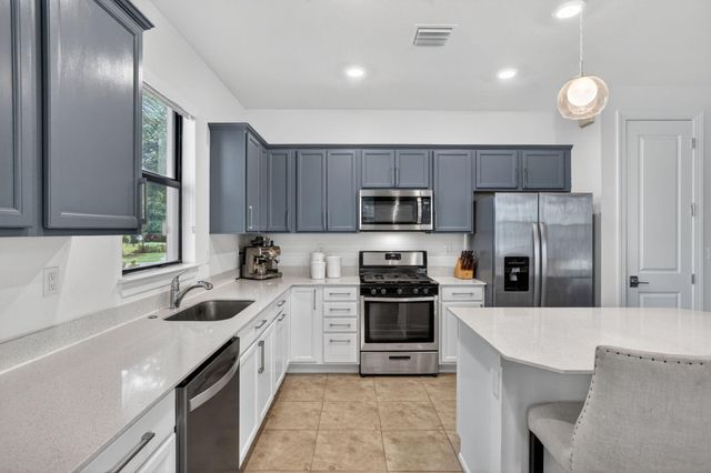 4651 E Pinehurst Trl Trail E, Oakland Park, FL 33309