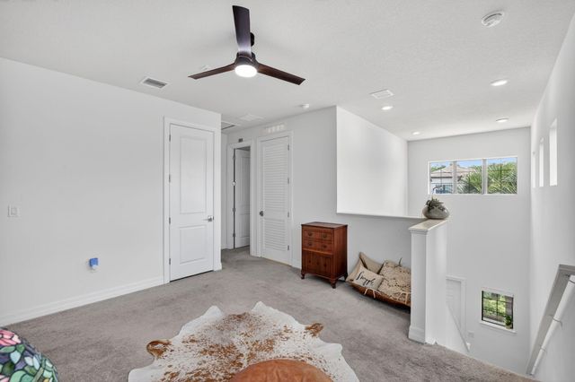 4651 E Pinehurst Trl Trail E, Oakland Park, FL 33309