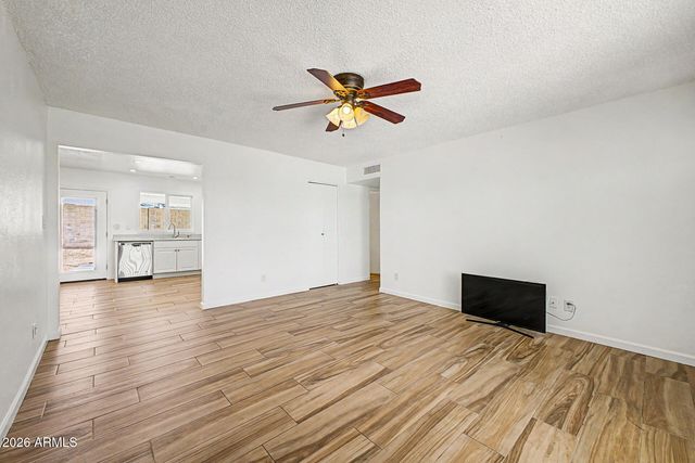 20601 N 33RD Avenue, Phoenix, AZ 85027