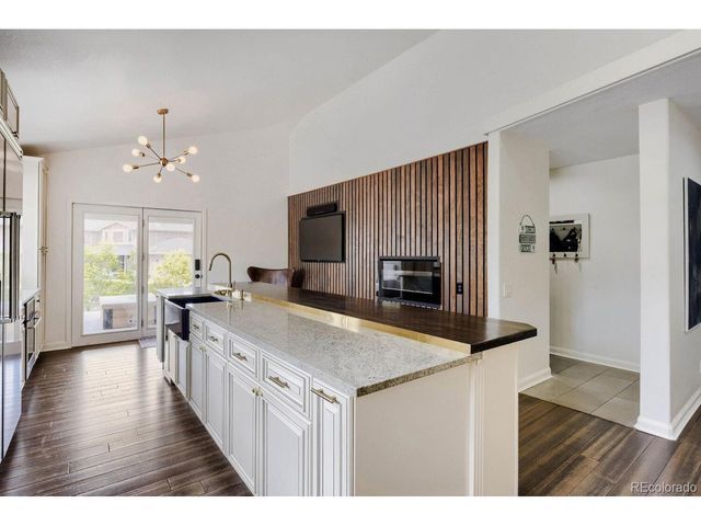6556 S Adams Ct, Centennial, CO 80121