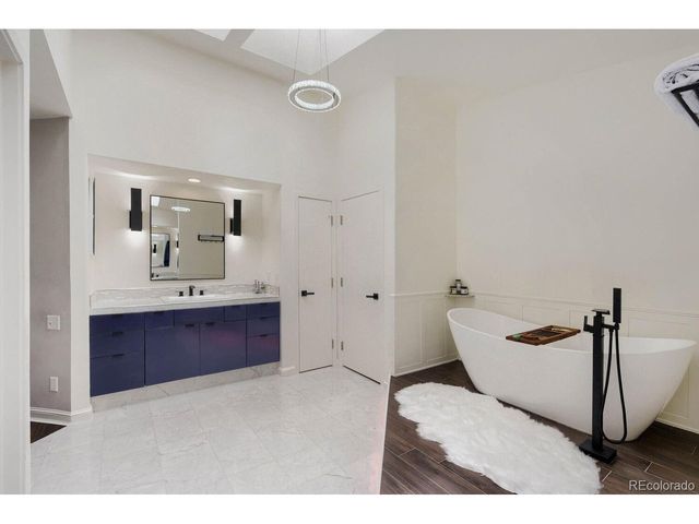 6556 S Adams Ct, Centennial, CO 80121