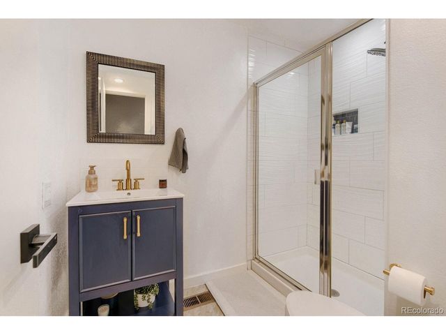 6556 S Adams Ct, Centennial, CO 80121