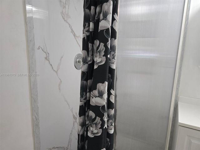 5921 Washington St 124, Hollywood, FL 33023