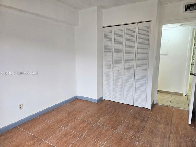 5921 Washington St 124, Hollywood, FL 33023