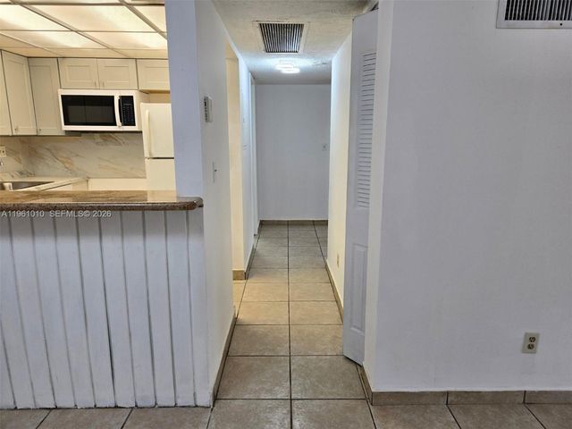 5921 Washington St 124, Hollywood, FL 33023