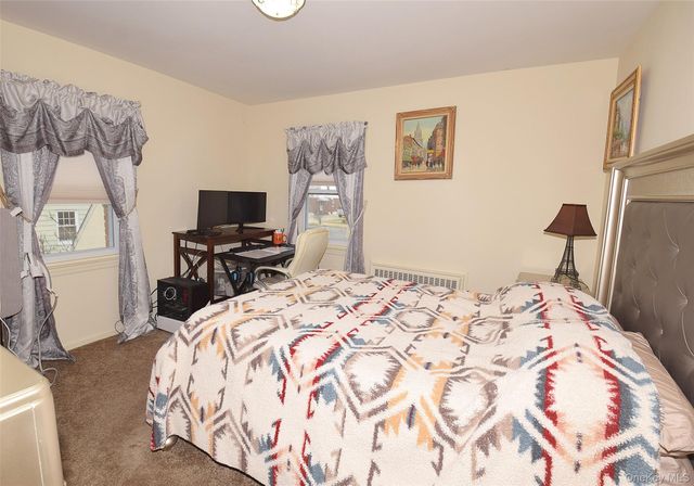 293 85th Avenue, Floral Park, NY 11001