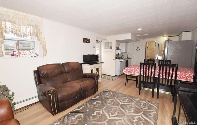 293 85th Avenue, Floral Park, NY 11001