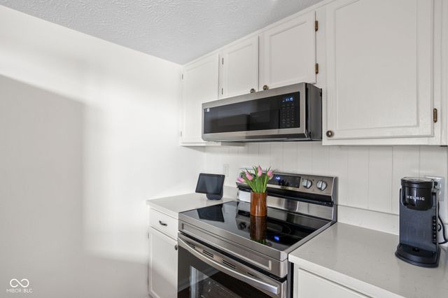 7209 Bay Point Court, Indianapolis, IN 46214