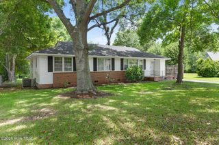 407 Hickory Court, Jacksonville, NC 28540