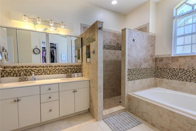 4092 HEARTHSTONE DRIVE, Sarasota, FL 34238