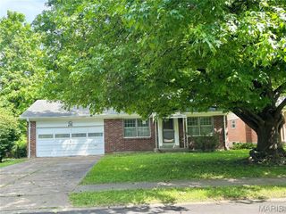 840 Gerald Avenue, Florissant, MO 63031