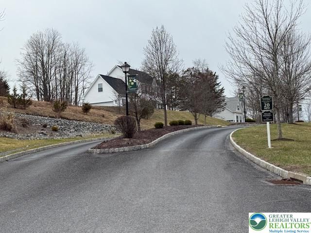 671 Stratton Drive, East Stroudsburg, PA 18302