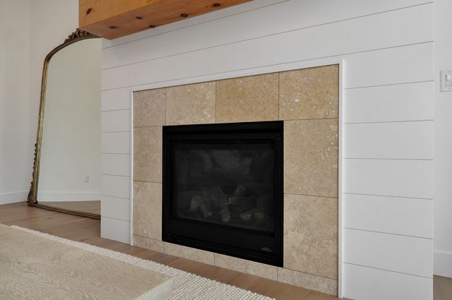 870 E Emerald Terrace, Nixa, MO 65714