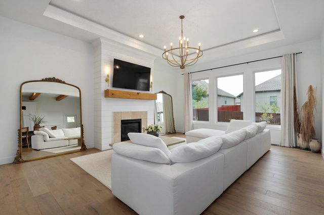 870 E Emerald Terrace, Nixa, MO 65714