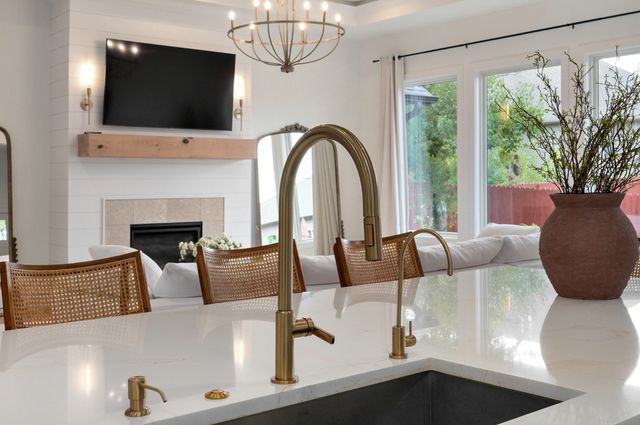 870 E Emerald Terrace, Nixa, MO 65714