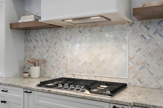 870 E Emerald Terrace, Nixa, MO 65714