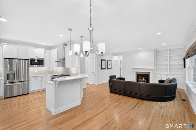 6 Prospect Ridge 6, Simsbury, CT 06070