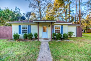 613 Kelly Street, Woodville, TX 75979