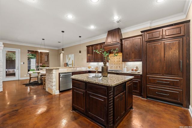 1911 Far Niente, San Antonio, TX 78258
