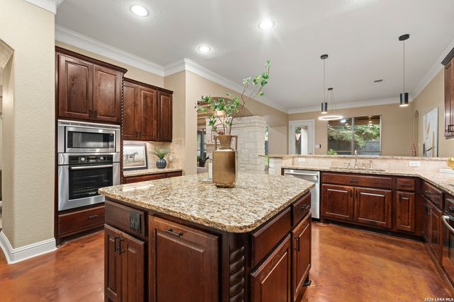1911 Far Niente, San Antonio, TX 78258