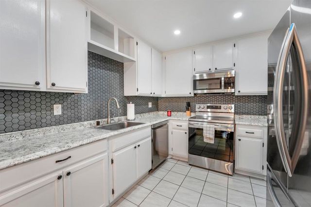 6747 Friars Rd 113, San Diego, CA 92108