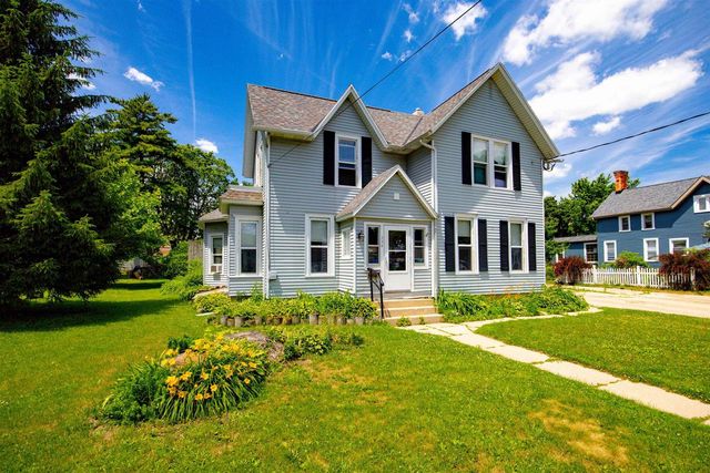 334 Grove Street, Fort Atkinson, WI 53538