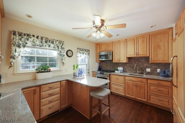 344 Homestead Rd, Hillsborough Twp., NJ 08844