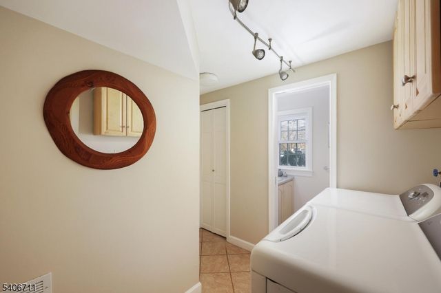 344 Homestead Rd, Hillsborough Twp., NJ 08844