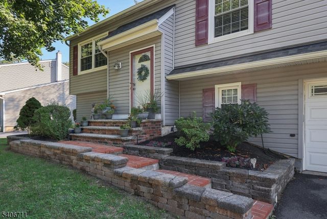 344 Homestead Rd, Hillsborough Twp., NJ 08844