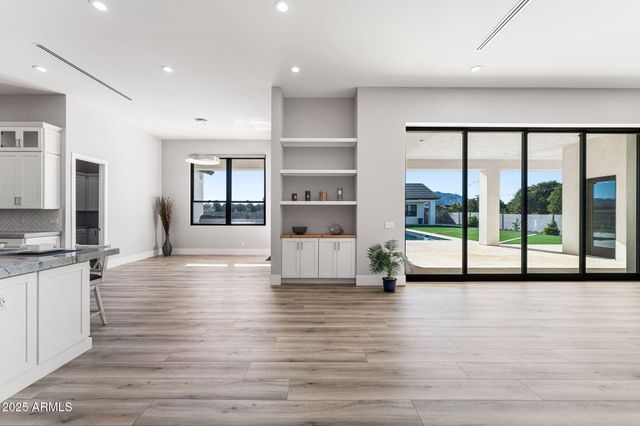 24614 S 183RD Place, Gilbert, AZ 85298