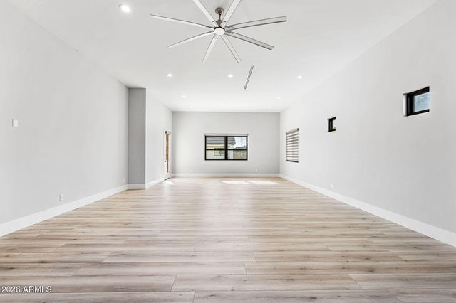 24614 S 183RD Place, Gilbert, AZ 85298