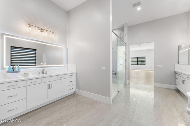 24614 S 183RD Place, Gilbert, AZ 85298