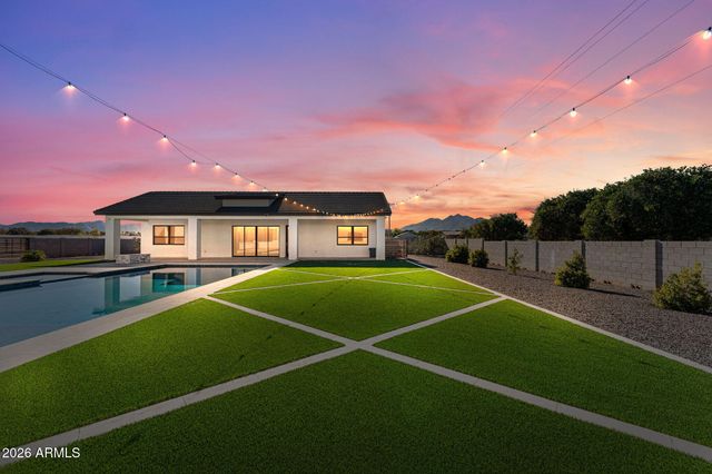 24614 S 183RD Place, Gilbert, AZ 85298