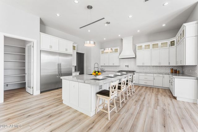 24614 S 183RD Place, Gilbert, AZ 85298