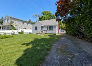 23 Robbins Avenue, Islip, NY 11751