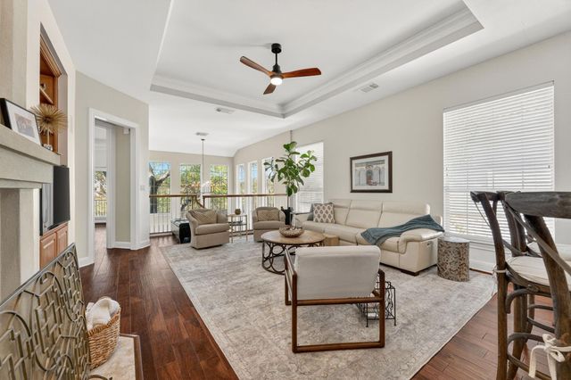 345 The Hills DR 3, The Hills, TX 78738