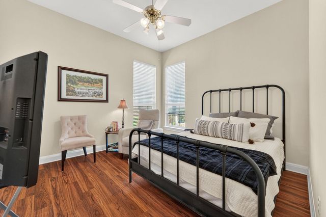 345 The Hills DR 3, The Hills, TX 78738