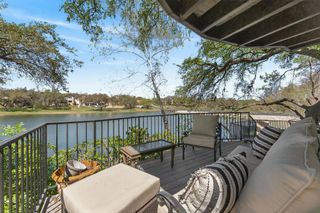 345 The Hills DR 3, The Hills, TX 78738