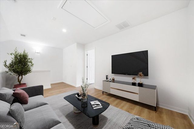 5380 Oakley Commons Boulevard, Union City, GA 30291