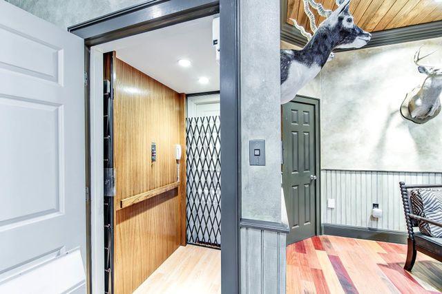 157 Regal Row, Houma, LA 70360