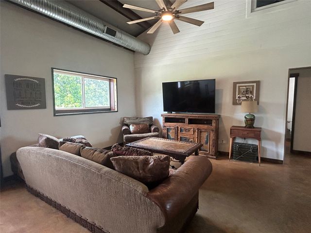 495 FM 2005, Goldthwaite, TX 76844