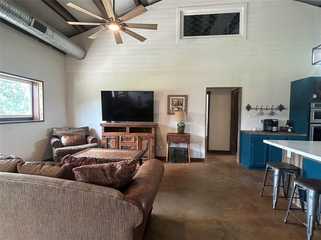 495 FM 2005, Goldthwaite, TX 76844