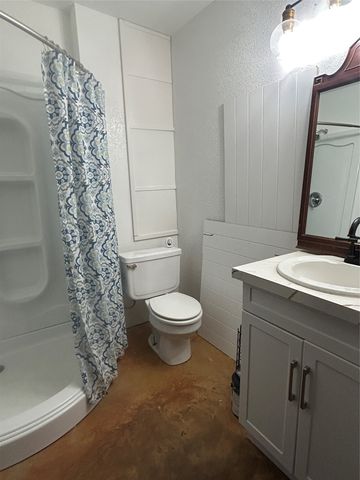 495 FM 2005, Goldthwaite, TX 76844