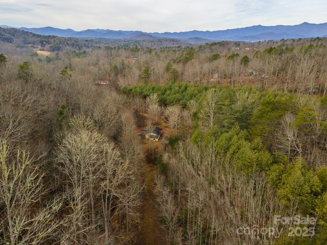 380 Buttercup Lane, Marion, NC 28752