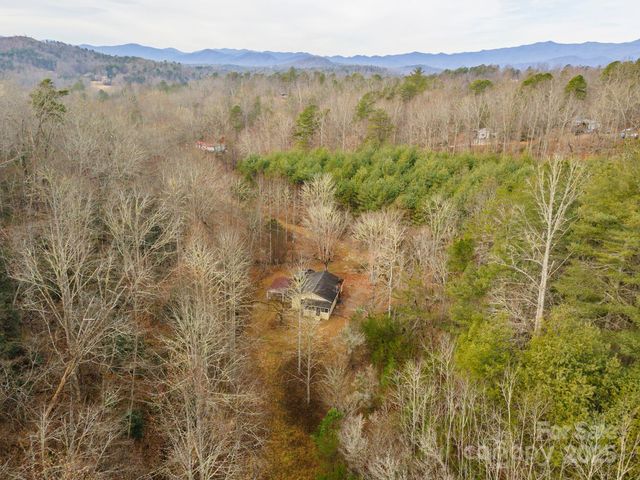 380 Buttercup Lane, Marion, NC 28752
