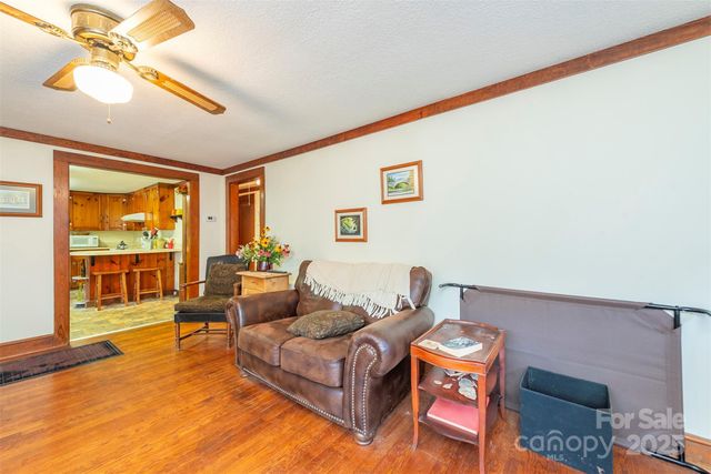 380 Buttercup Lane, Marion, NC 28752