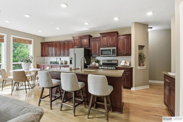 9010 S 21st Street, Bellevue, NE 68147