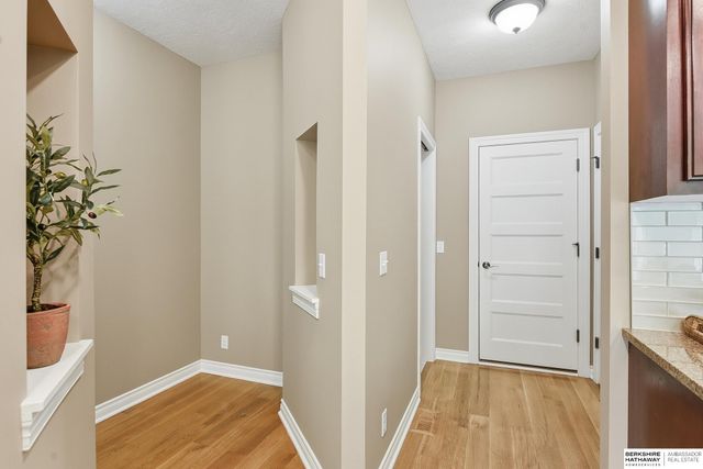 9010 S 21st Street, Bellevue, NE 68147