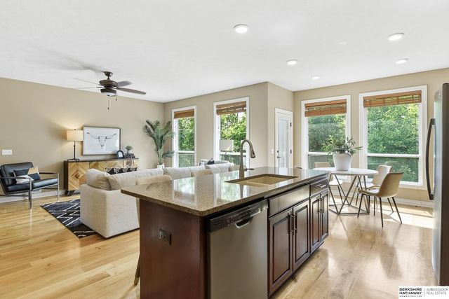 9010 S 21st Street, Bellevue, NE 68147